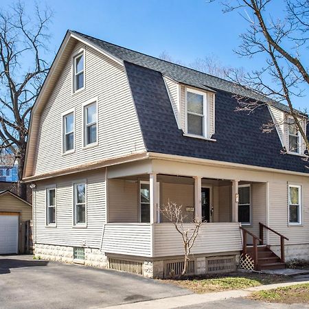 Spacious Home With In-Unit Laundry, Parking, 1Gb Wifi, & Patio Deck Rochester Buitenkant foto