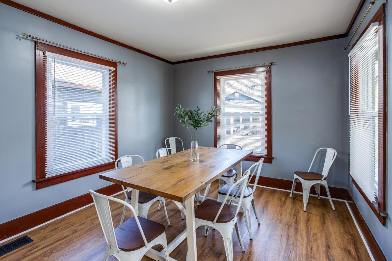 Spacious Home With In-Unit Laundry, Parking, 1Gb Wifi, & Patio Deck Rochester Buitenkant foto