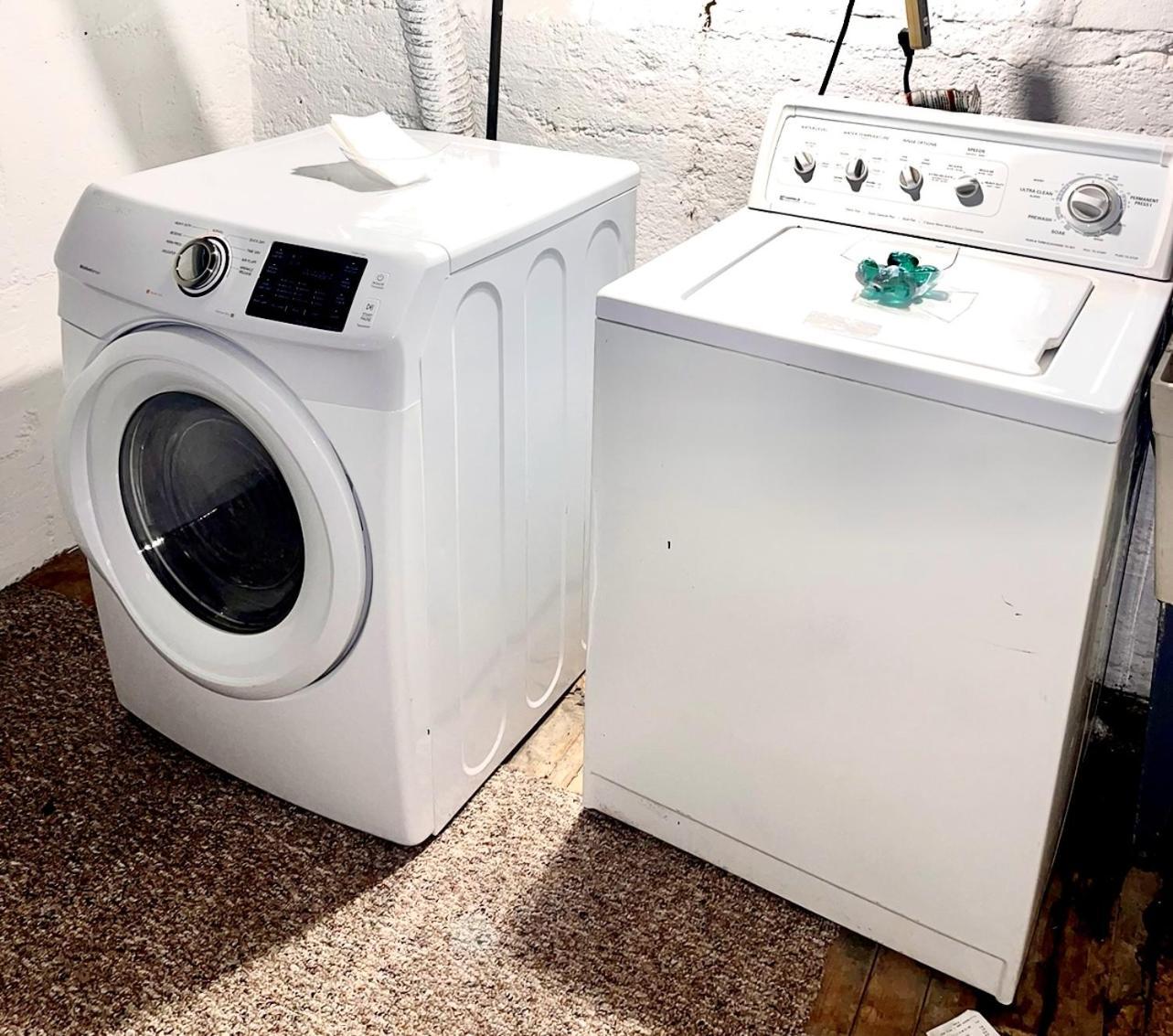 Spacious Home With In-Unit Laundry, Parking, 1Gb Wifi, & Patio Deck Rochester Buitenkant foto